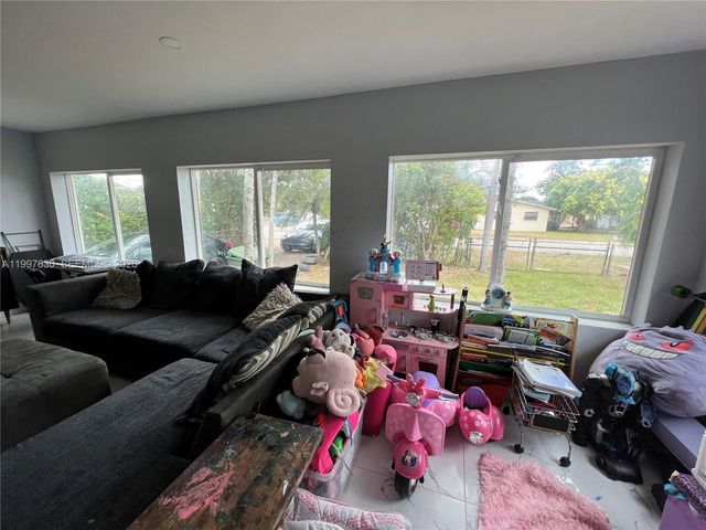 450 NW 4th Ave, Homestead, FL 33030