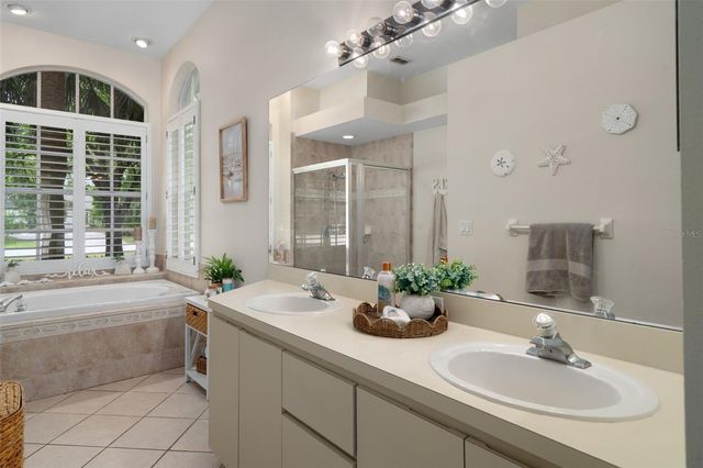 10139 HIGHCREST LANE, New Port Richey, FL 34654