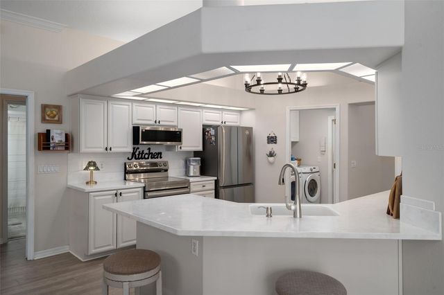 10139 HIGHCREST LANE, New Port Richey, FL 34654