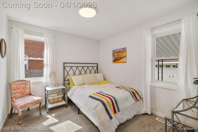 27721 Grant Street, Saint Clair Shores, MI 48081