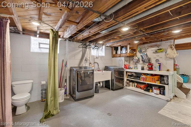 27721 Grant Street, Saint Clair Shores, MI 48081