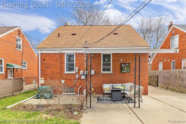 27721 Grant Street, Saint Clair Shores, MI 48081