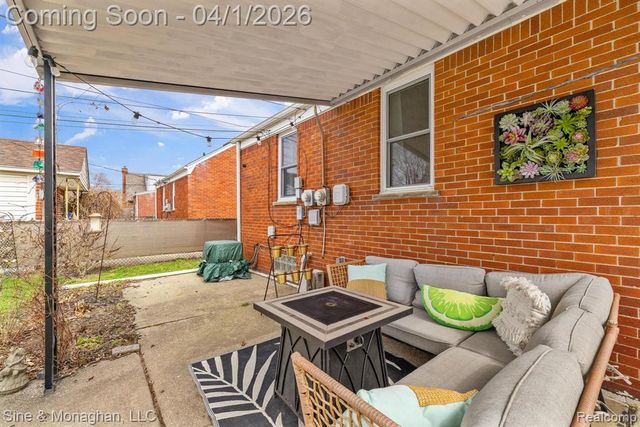 27721 Grant Street, Saint Clair Shores, MI 48081