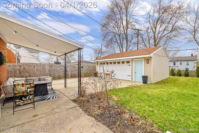 27721 Grant Street, Saint Clair Shores, MI 48081