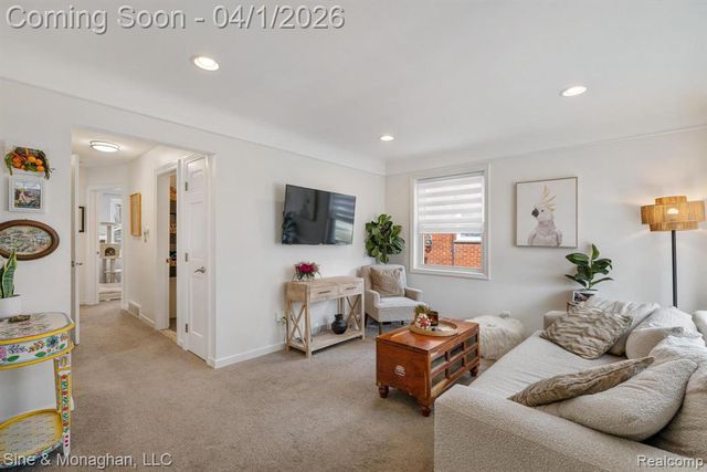 27721 Grant Street, Saint Clair Shores, MI 48081