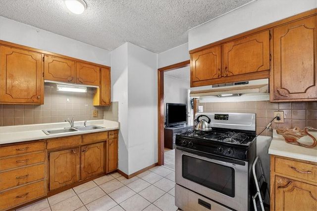 1322 N 62nd Place, Kansas City, KS 66102