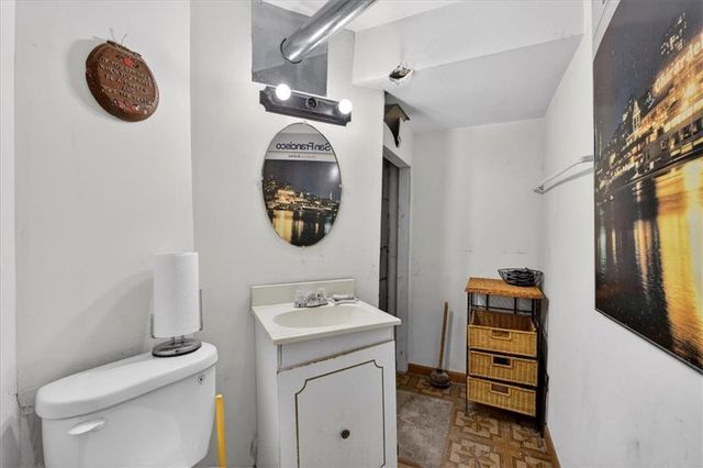 1322 N 62nd Place, Kansas City, KS 66102