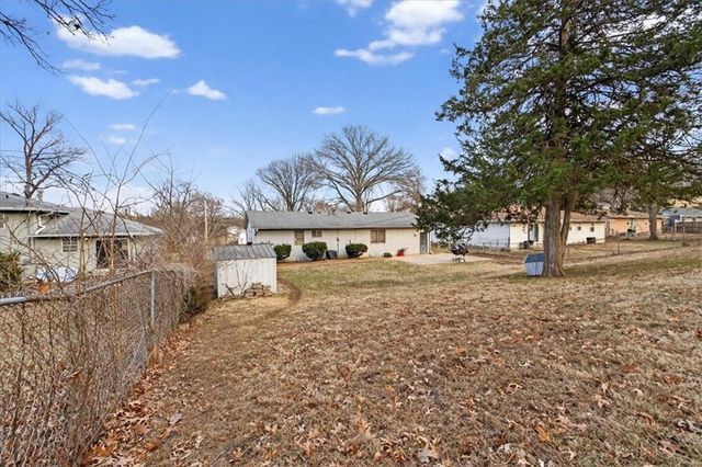 1322 N 62nd Place, Kansas City, KS 66102