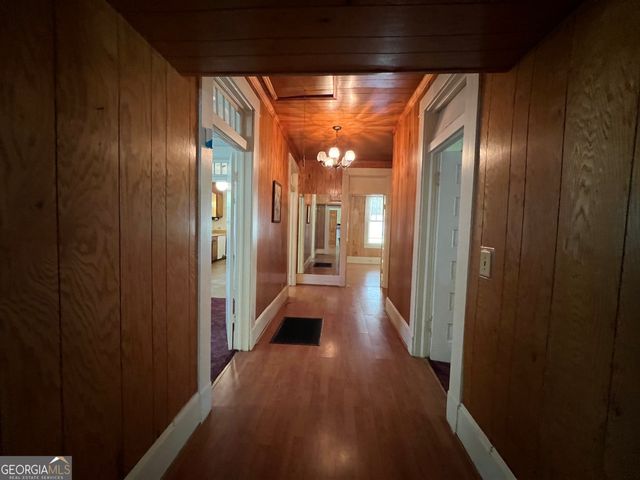 1604 Us HWY 29, West Point, GA 31833