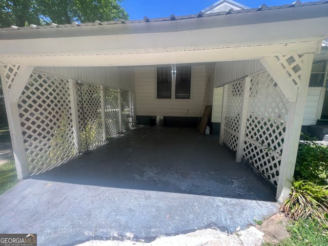 1604 Us HWY 29, West Point, GA 31833