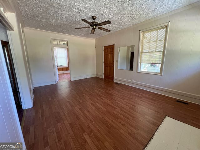 1604 Us HWY 29, West Point, GA 31833