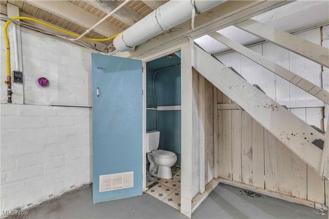 3566 W 123rd Street, Cleveland, OH 44111