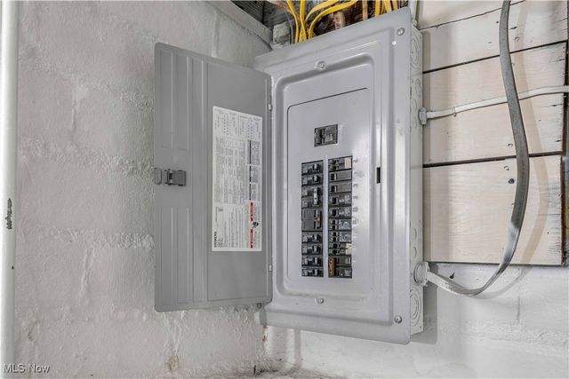 3566 W 123rd Street, Cleveland, OH 44111