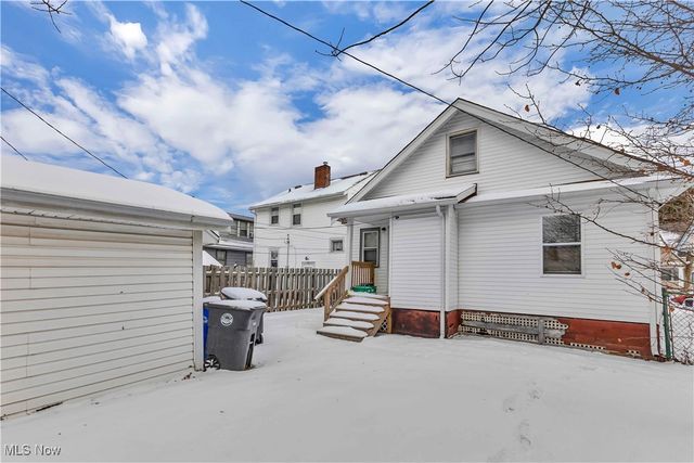 3566 W 123rd Street, Cleveland, OH 44111