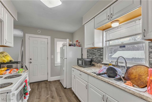 3566 W 123rd Street, Cleveland, OH 44111