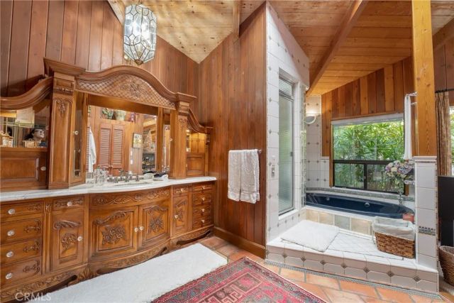 1144 Hermes, Encinitas, CA 92024