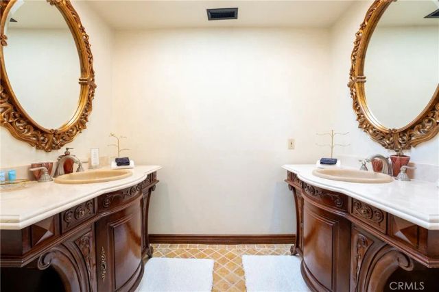 1144 Hermes, Encinitas, CA 92024