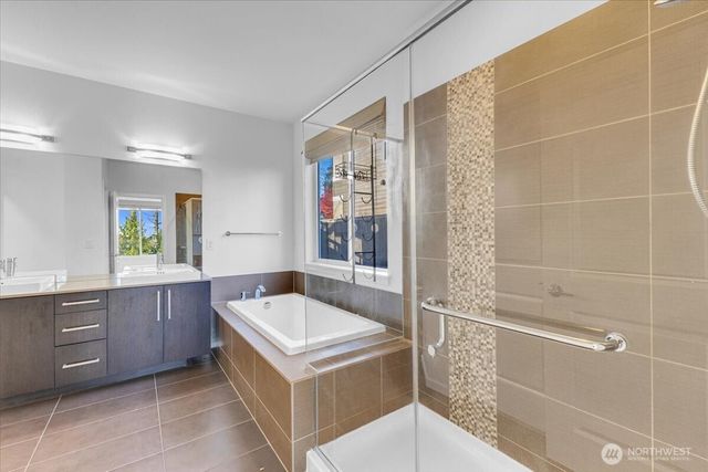 34196 56th Avenue S, Auburn, WA 98001