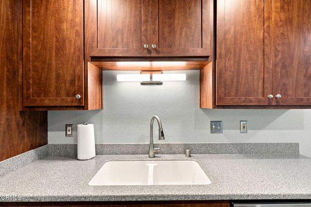 2533 Antonio Drive 101, Camarillo, CA 93010