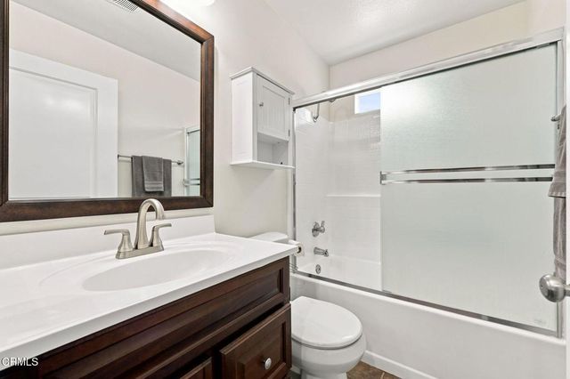 2533 Antonio Drive 101, Camarillo, CA 93010