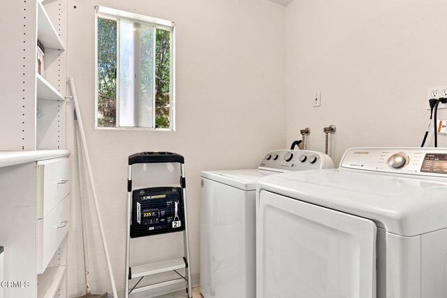 2533 Antonio Drive 101, Camarillo, CA 93010