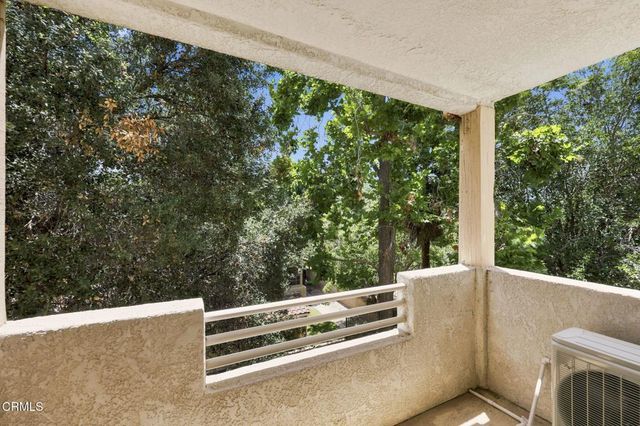 2533 Antonio Drive 101, Camarillo, CA 93010