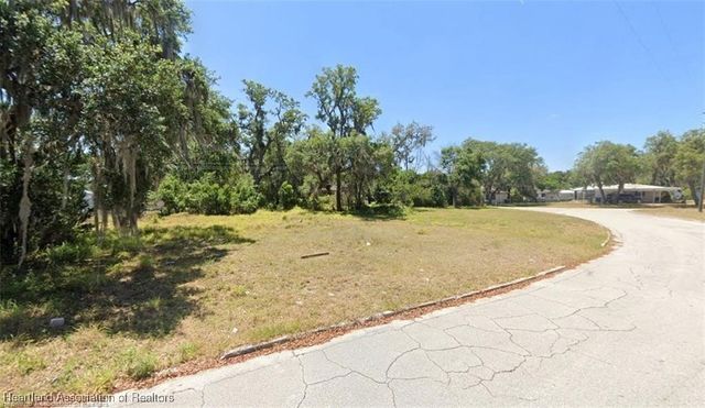 1701 Wolfe Drive, Sebring, FL 33870