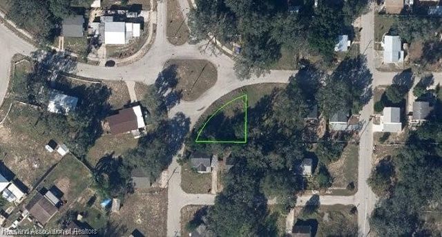1701 Wolfe Drive, Sebring, FL 33870