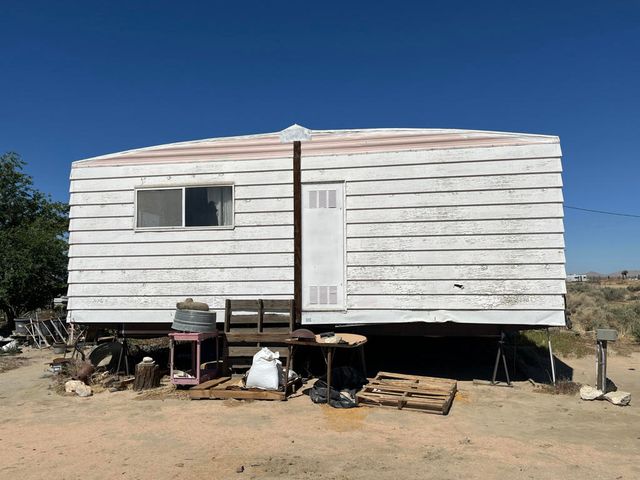 267 Bella Vista Drive, Adelanto, CA 92301