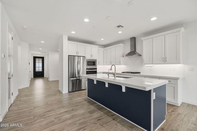 21349 N 58TH Street, Phoenix, AZ 85054