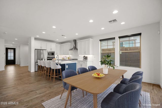 21349 N 58TH Street, Phoenix, AZ 85054