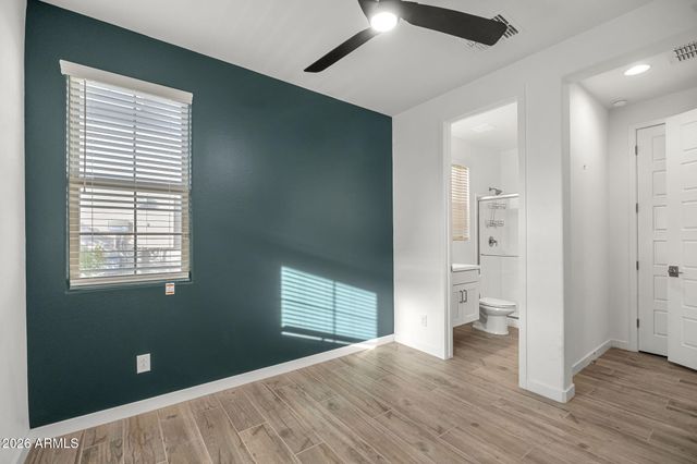 21349 N 58TH Street, Phoenix, AZ 85054