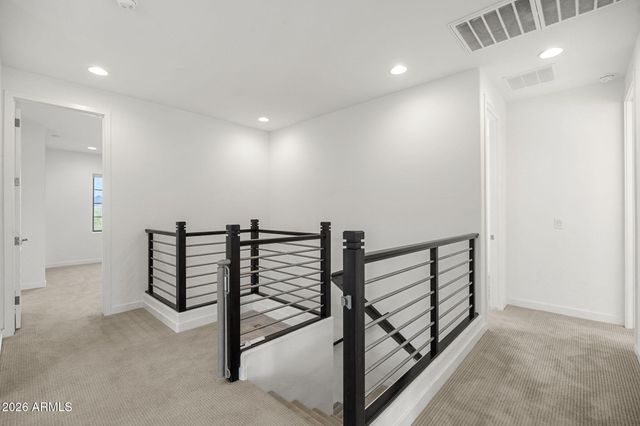 21349 N 58TH Street, Phoenix, AZ 85054