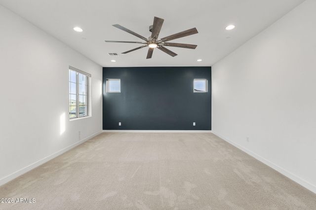 21349 N 58TH Street, Phoenix, AZ 85054