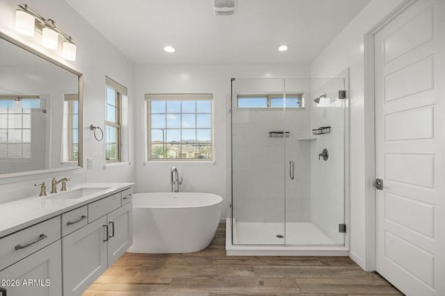 21349 N 58TH Street, Phoenix, AZ 85054