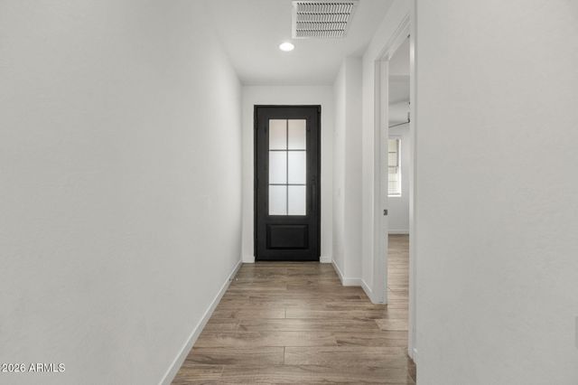 21349 N 58TH Street, Phoenix, AZ 85054