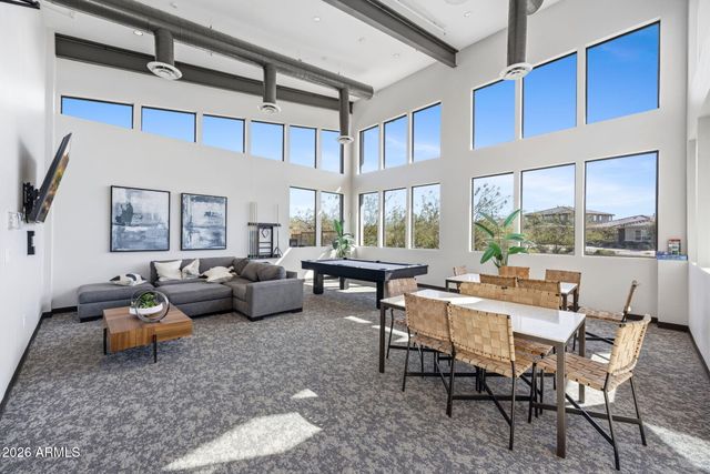 21349 N 58TH Street, Phoenix, AZ 85054