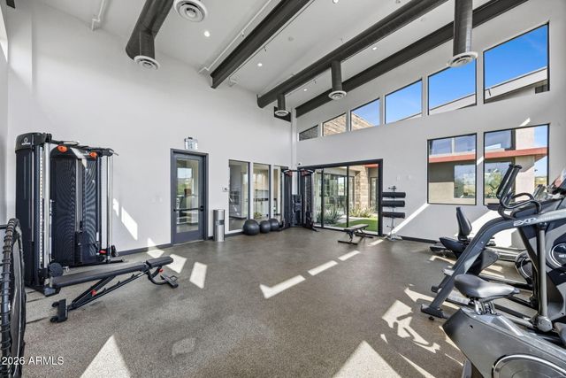 21349 N 58TH Street, Phoenix, AZ 85054