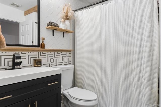 14201 E Hawaii Circle B, Aurora, CO 80012