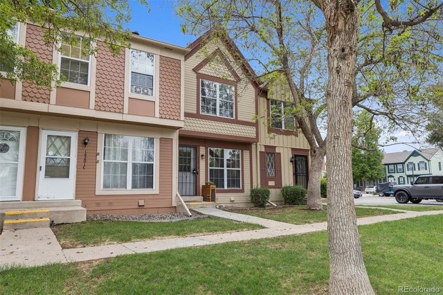 14201 E Hawaii Circle B, Aurora, CO 80012
