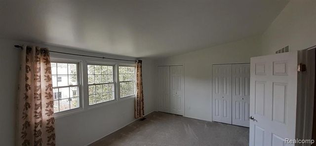 5089 Buckingham, Troy, MI 48098