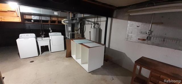 5089 Buckingham, Troy, MI 48098