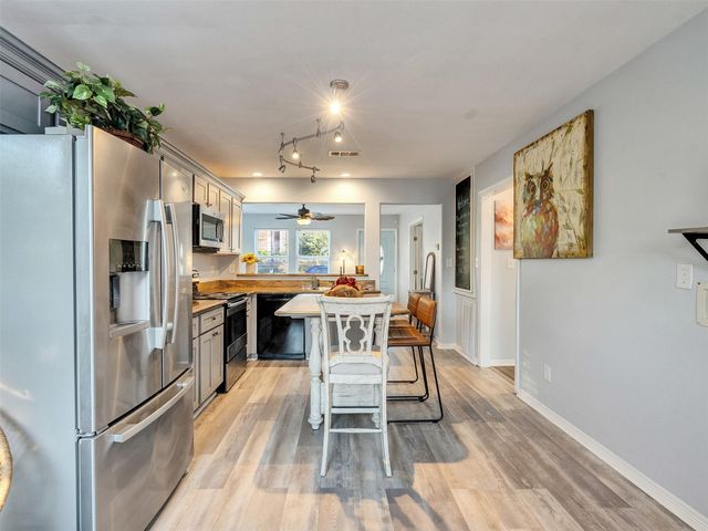 7121 Heards Lane, Galveston, TX 77551