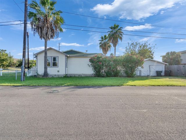 7121 Heards Lane, Galveston, TX 77551