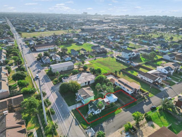 7121 Heards Lane, Galveston, TX 77551