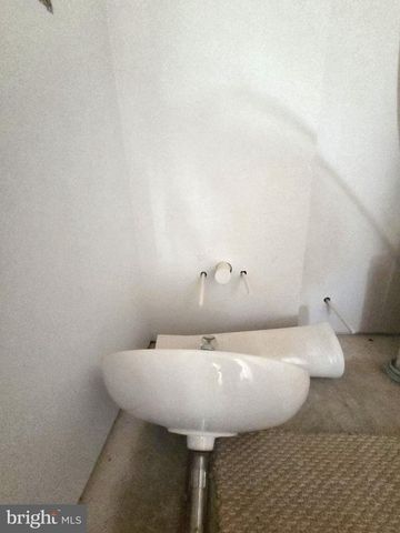 7599 SECRETARYS SAND RD, Schuyler, VA 22969