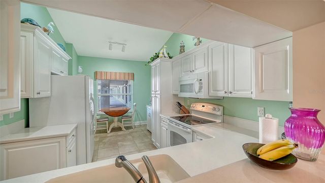 9630 CLUB SOUTH CIRCLE 6309, Sarasota, FL 34238
