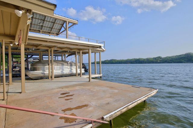 814 Scenic LOOP, Kingsland, TX 78639