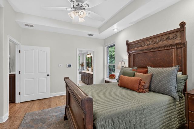 814 Scenic LOOP, Kingsland, TX 78639