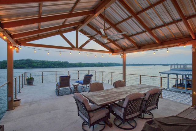 814 Scenic LOOP, Kingsland, TX 78639
